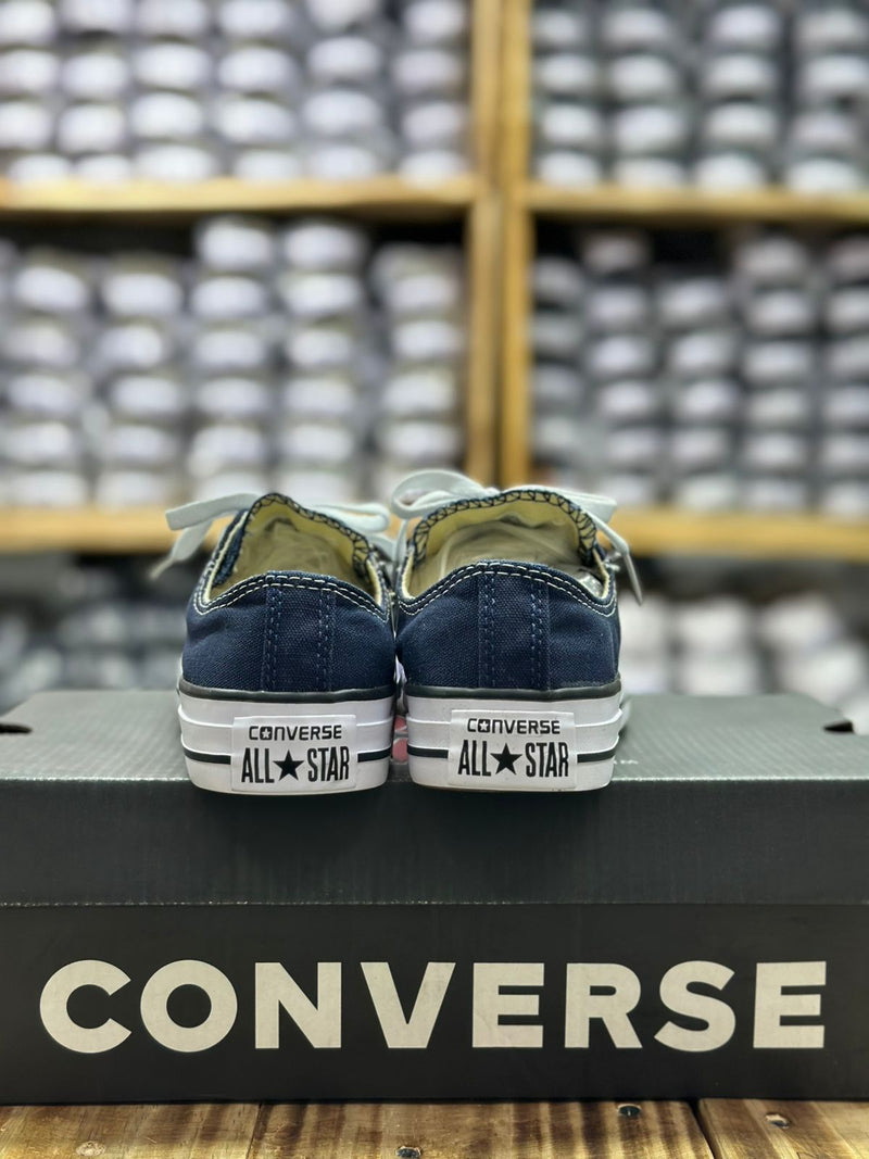 Converse clásica azul