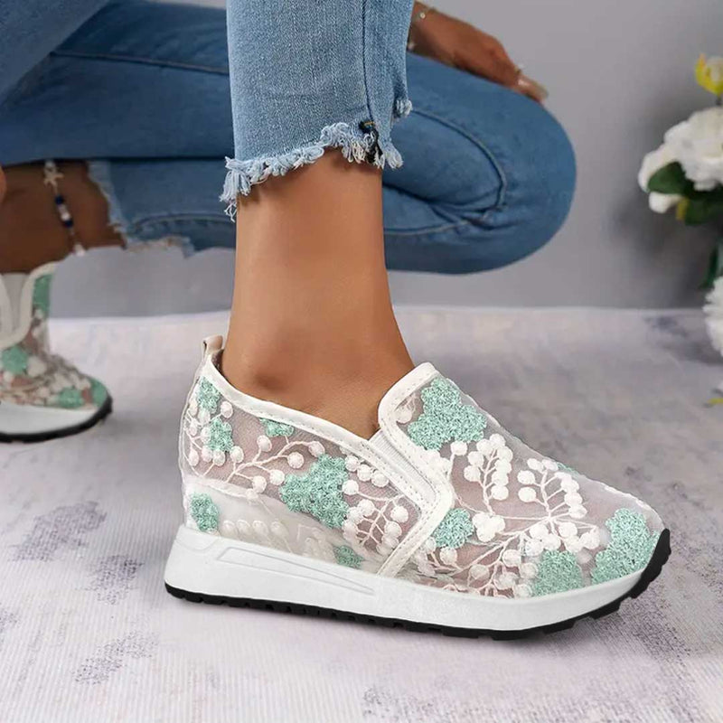 Zapatos femeninos de encaje floral